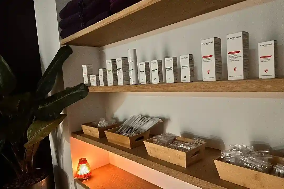 Podopharm producten in pedicure haarlem - Pedicure Jolie bij Pedicure Oerlemans in salon Nail studio Amber